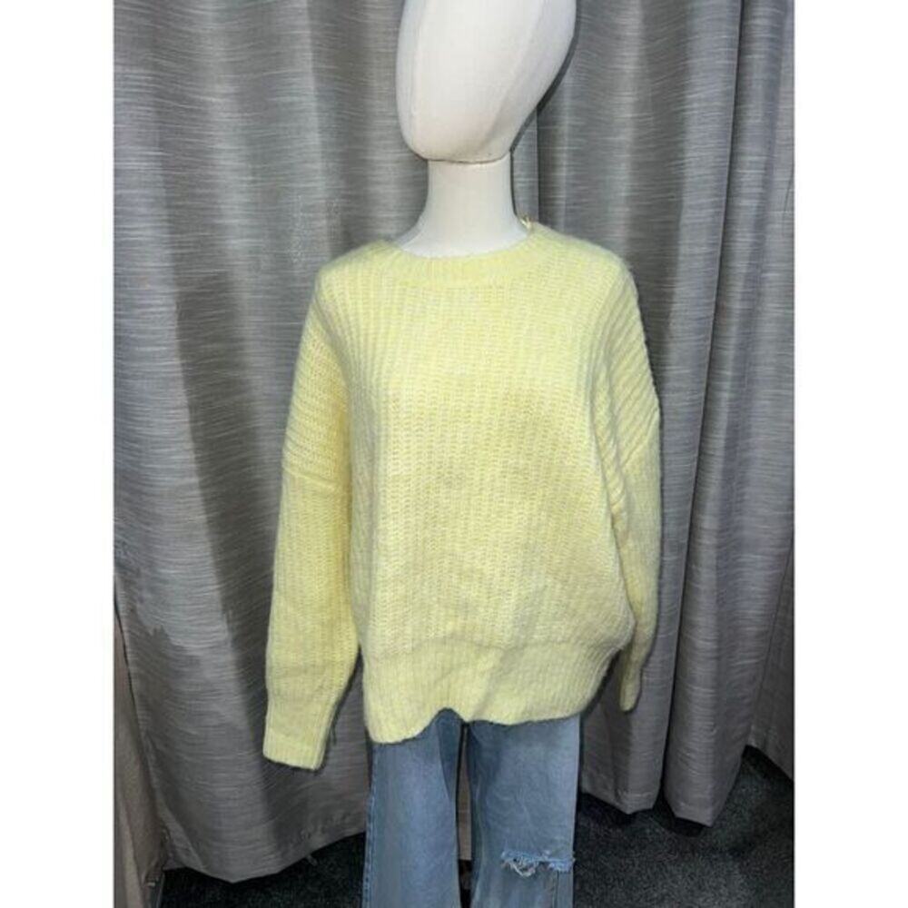 Zara oversized‎ knit sweater size medium in yellow